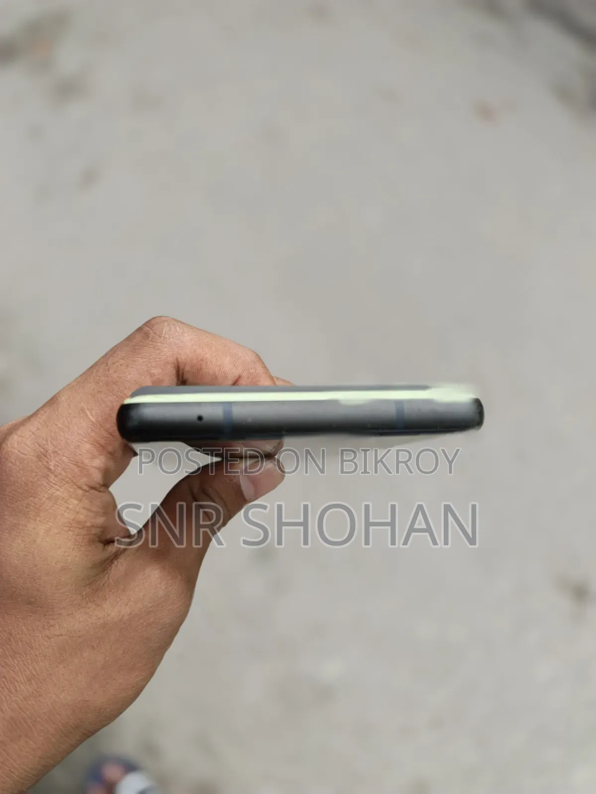 EL 8 GB White
