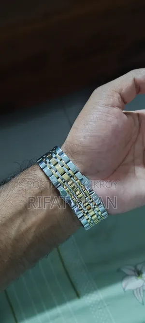 Amica Watch