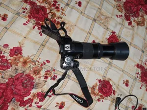 For Sale: 650D 55-250 STM Zoom Lens