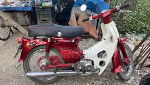 Honda 2002 Red