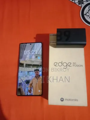 মটোরোলা এজ ৫০ ২৫৬ জিবি গোলাপি