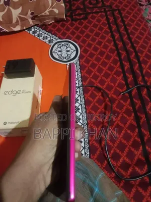 মটোরোলা এজ ৫০ ২৫৬ জিবি গোলাপি