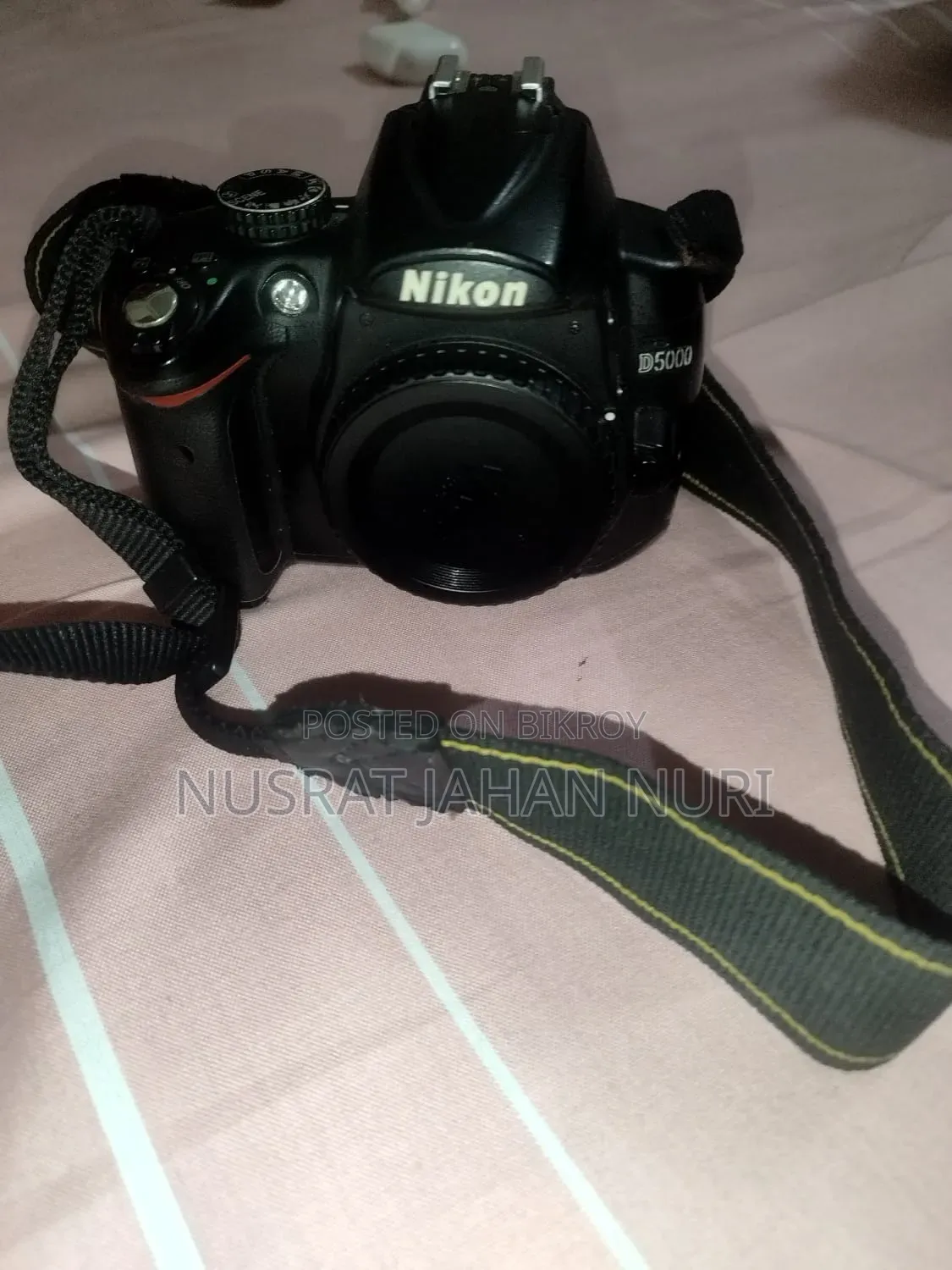 Nikon D5000 DSLR Camera (Good Condition)