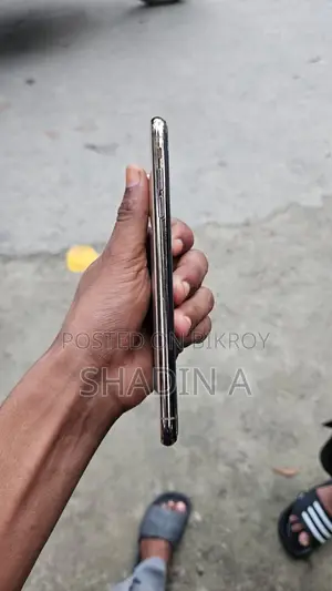 Apple iPhone XS Max 64 GB Gold