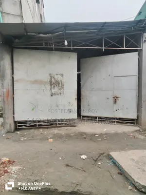 To be rented as a garage, workshop, small factory, or godown.