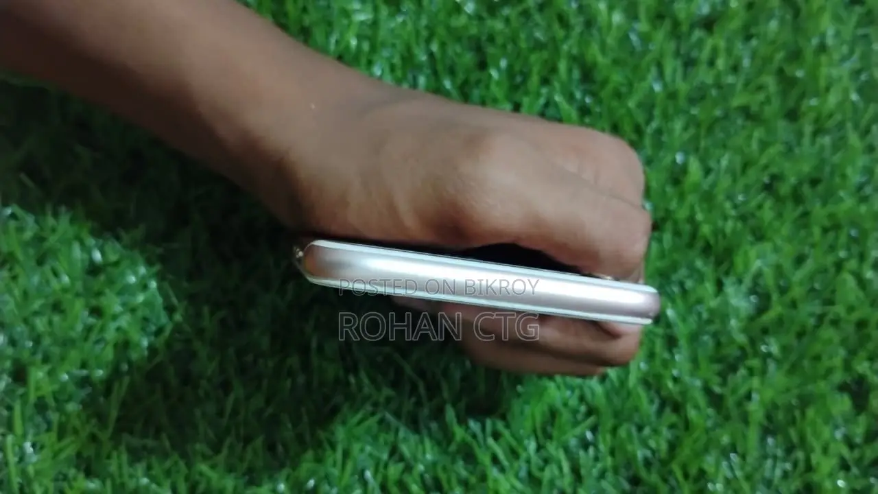 Apple iPhone 6s 32 GB Pink