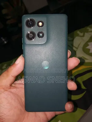 মটোরোলা এজ ৫০ ২৫৬ জিবি গ্রিন