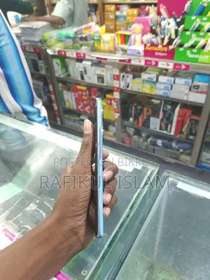 অনার ৭০ প্রো ২৫৬ জিবি নীল