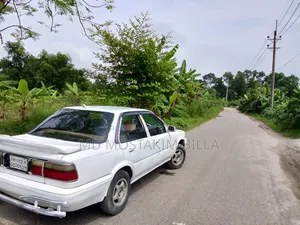 Toyota Corolla 1997 White