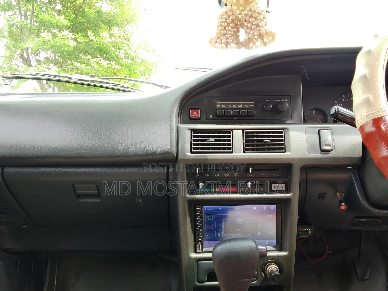 Toyota Corolla 1997 White