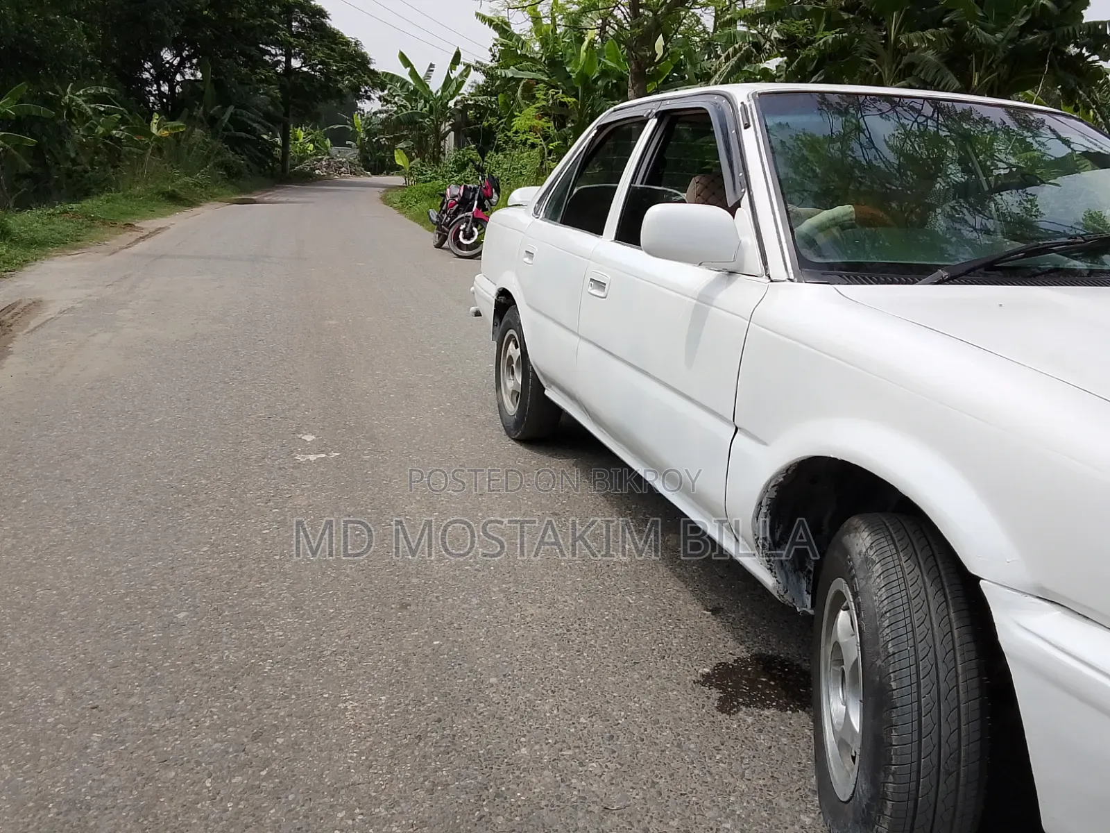 Toyota Corolla 1997 White