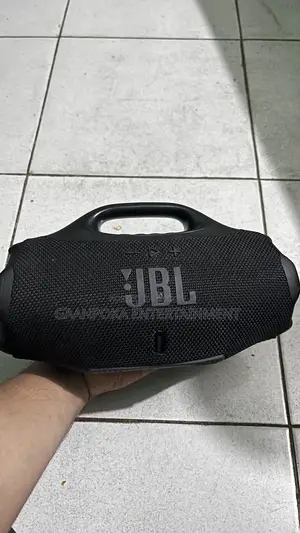 JBL Boombox 4
