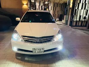 টয়োটা অ্যালিয়ন ২০০৫ সাদা