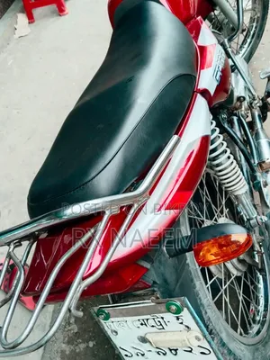 Bajaj CT 100 2012 Red
