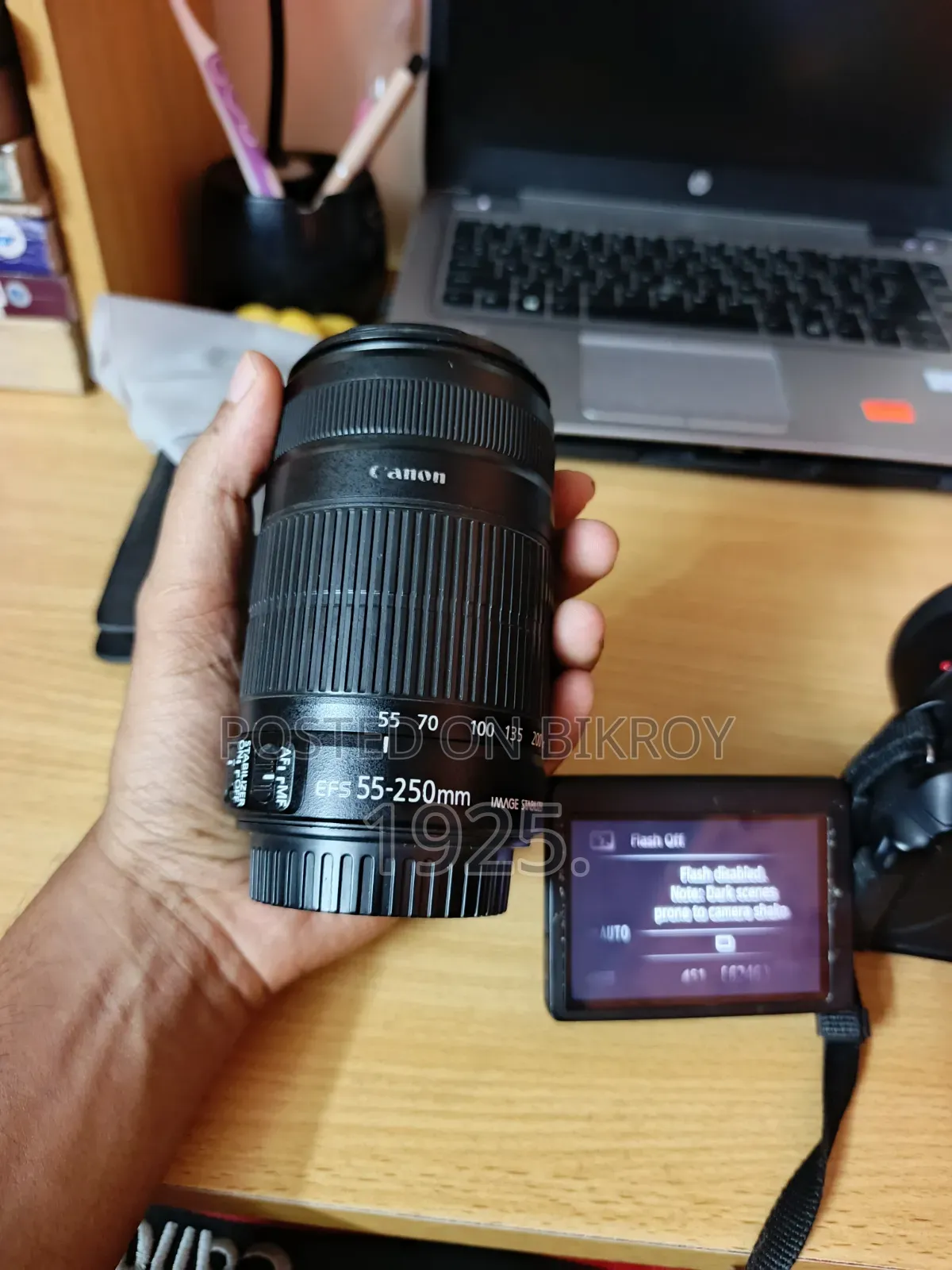 Canon EOS 700D