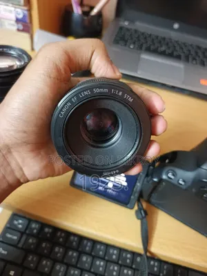 Canon EOS 700D