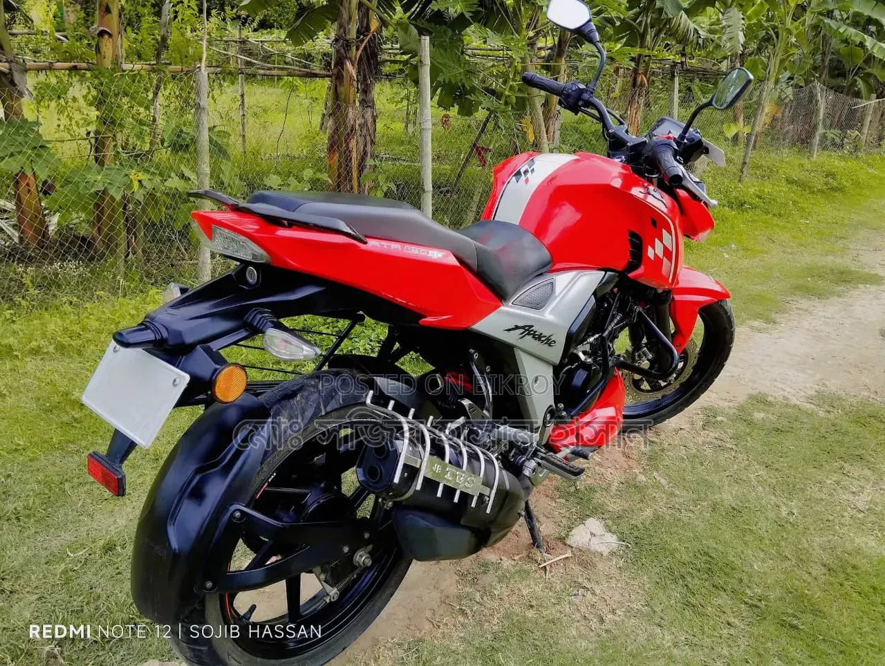 নতুন টিভিএস অ্যাপাচি আরটিআর ১৬০ ৪ভি ২০২৩ লাল