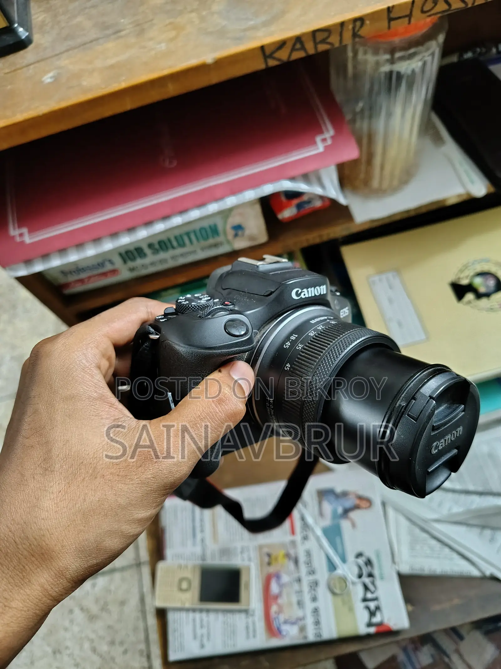 ক্যানন আর১০০