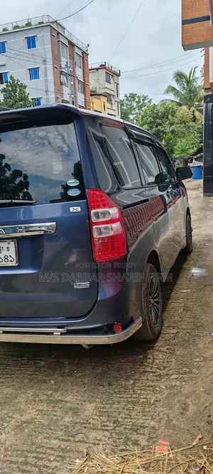 Toyota Noah 2013 Gray