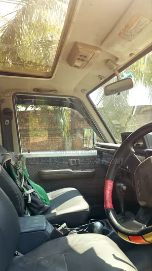 Toyota Land Cruiser 1996 White