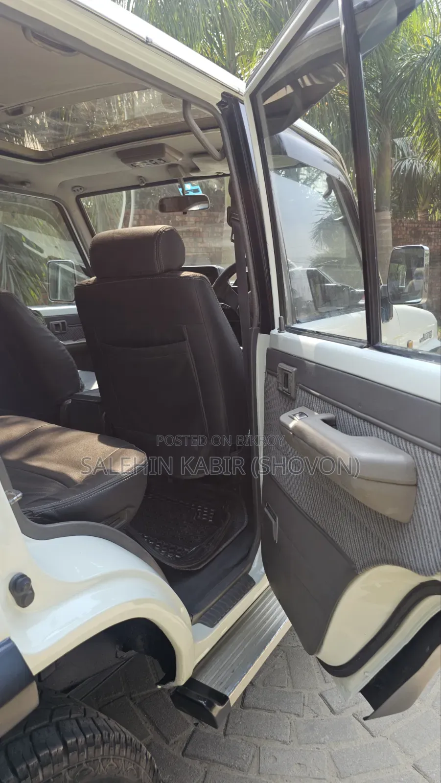 Toyota Land Cruiser 1996 White