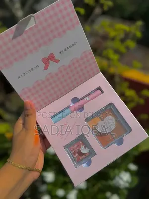 ৩ ইন ১ মেকআপ কম্বো