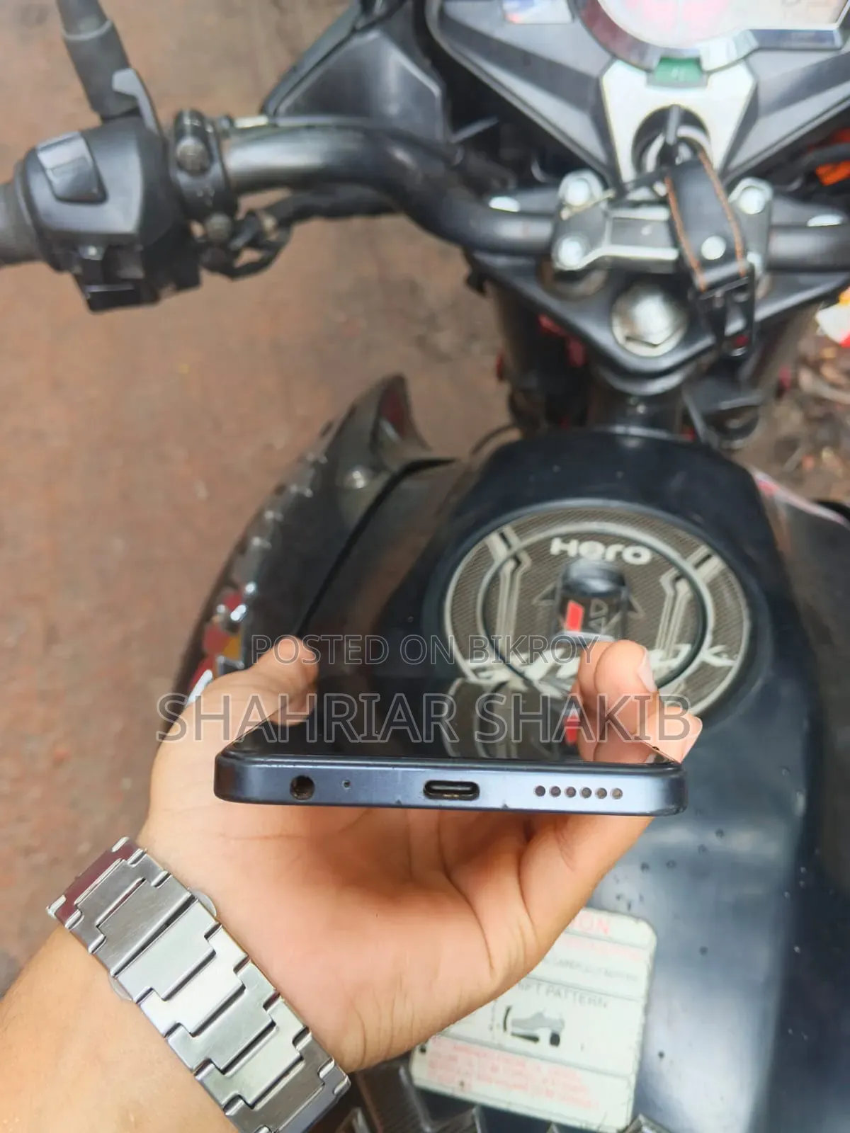 টেকনো স্পার্ক ৩০ ১২৮ জিবি ইয়েলো