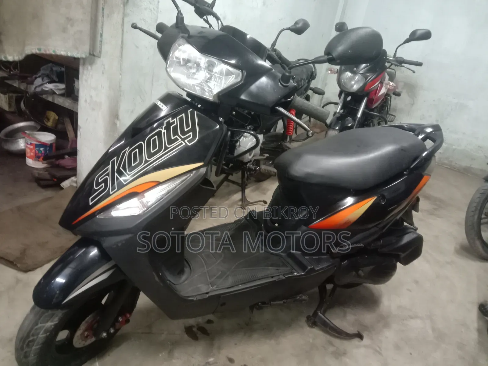 রানার স্কুটি-১১০ ২০২২ ব্ল্যাক