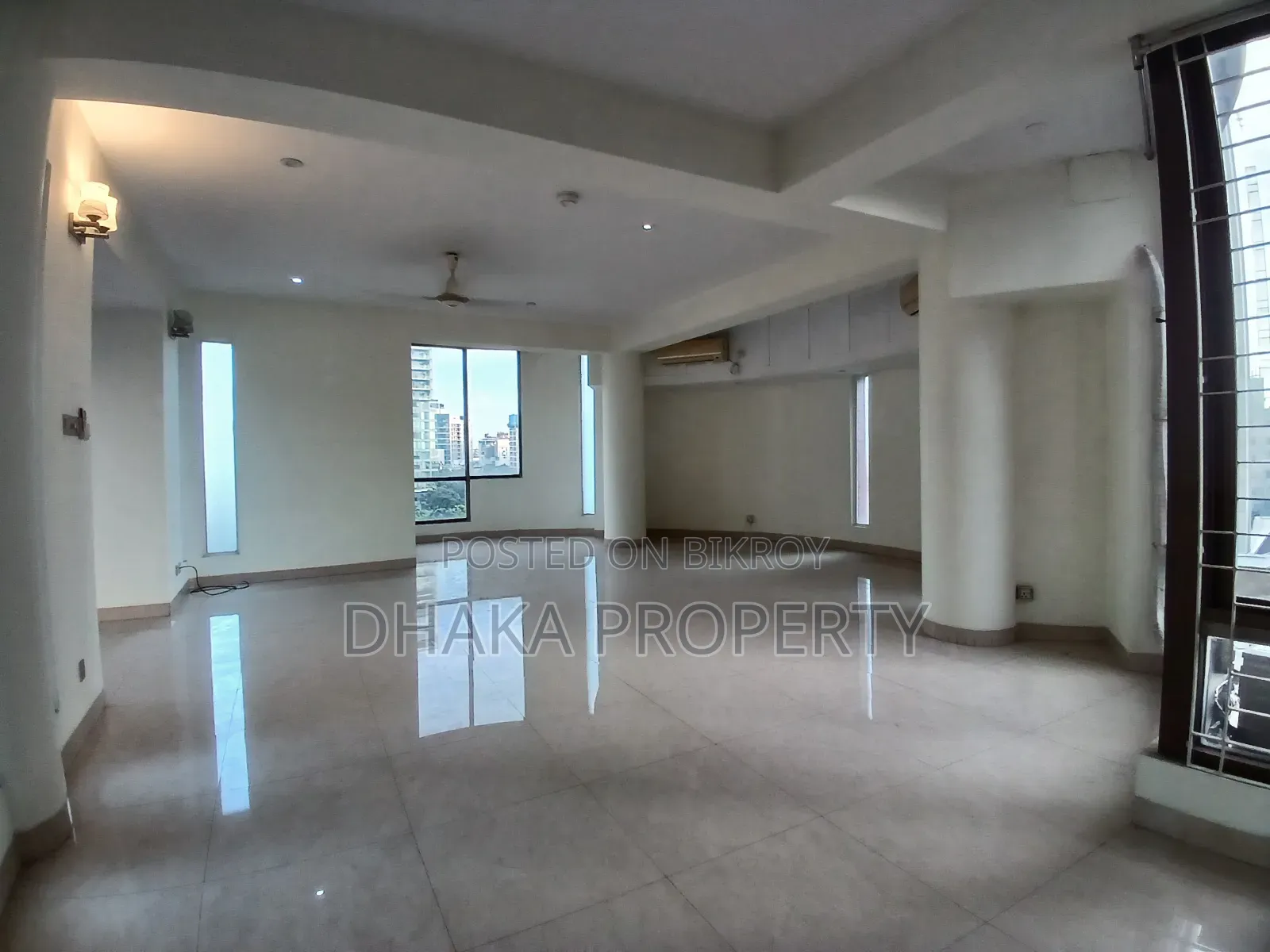 4-bedroom Apartment in Gulshan for Rent