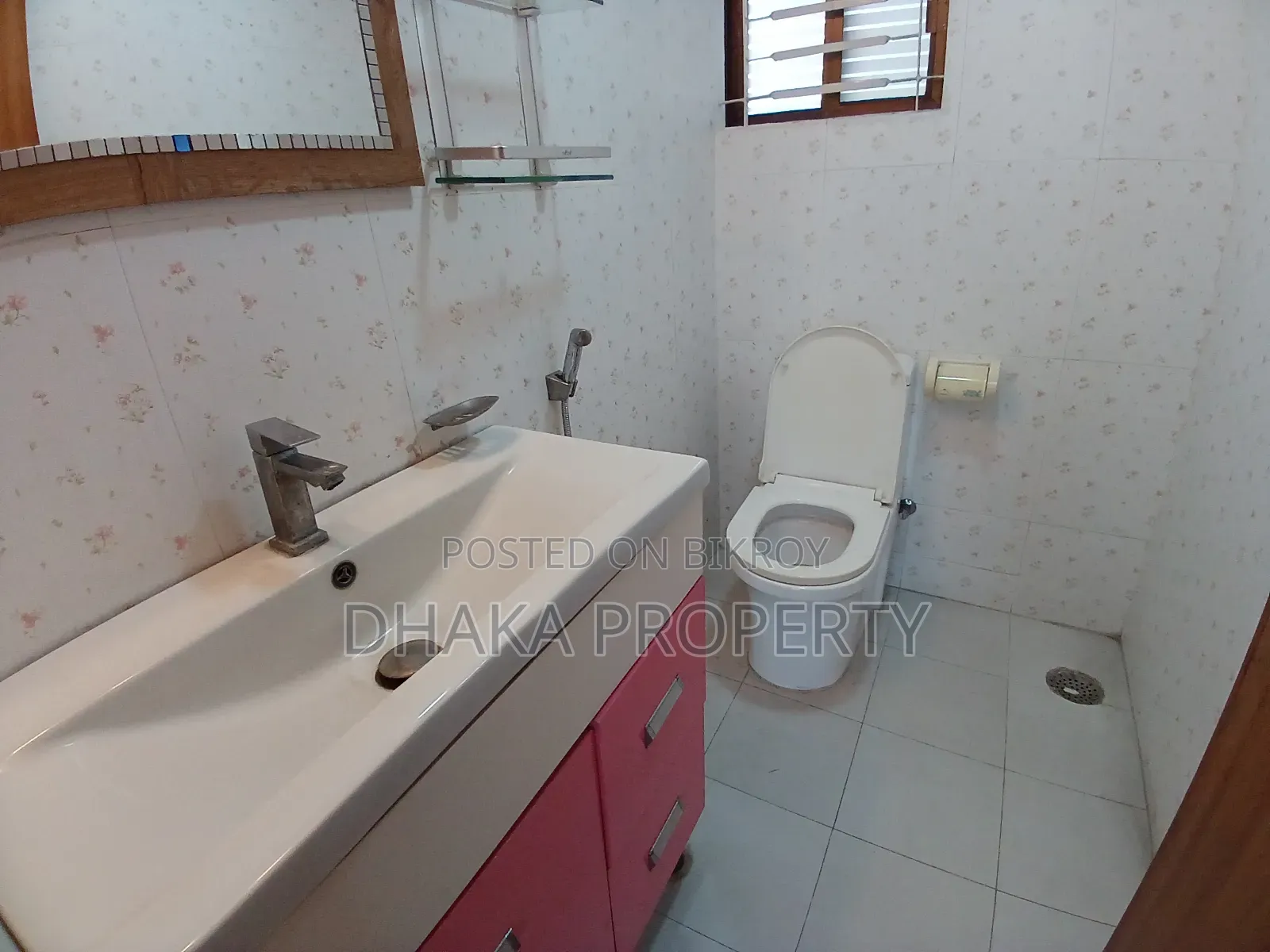 4-bedroom Apartment in Gulshan for Rent