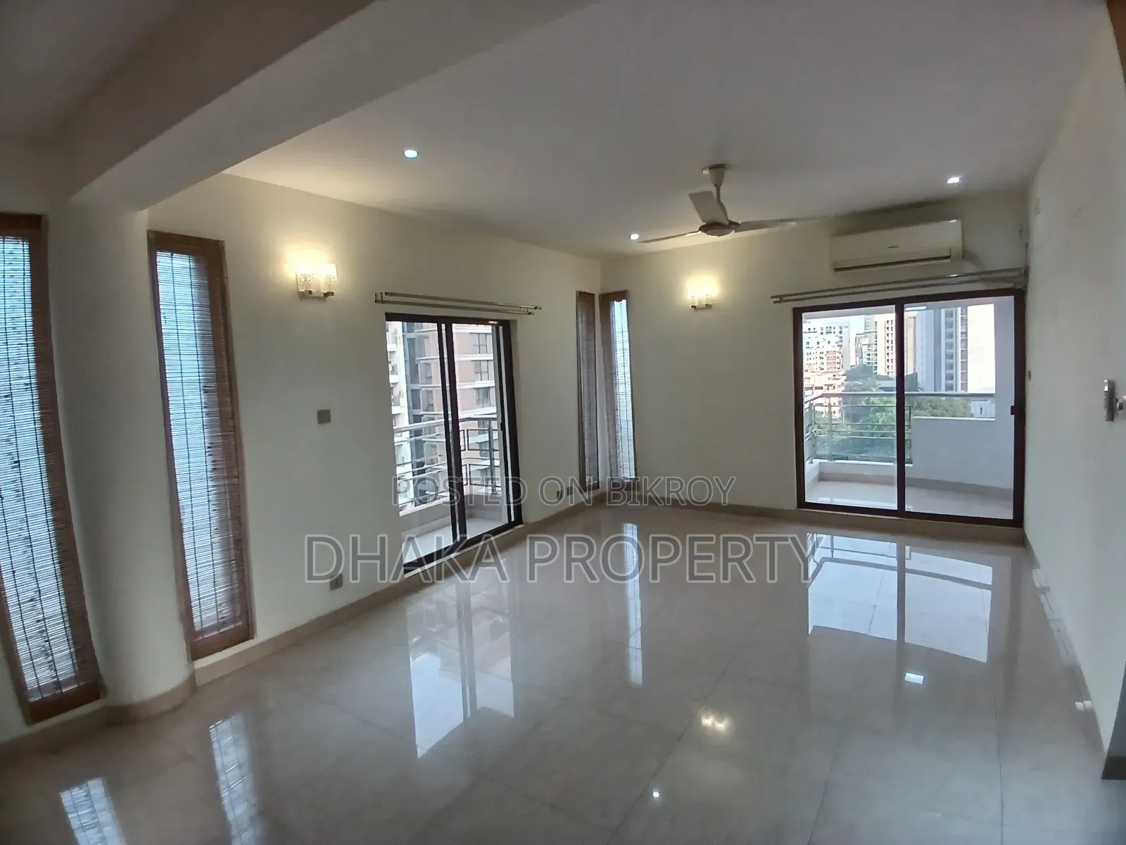4-bedroom Apartment in Gulshan for Rent