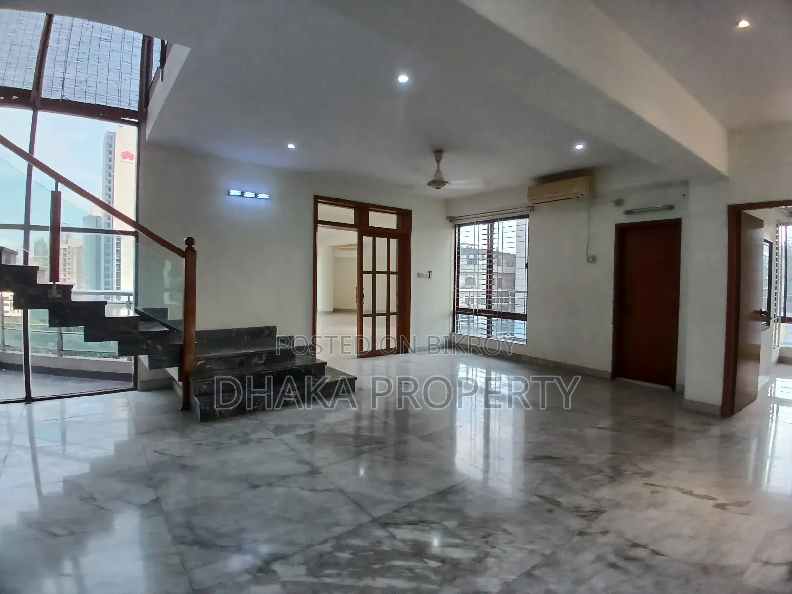 4-bedroom Apartment in Gulshan for Rent