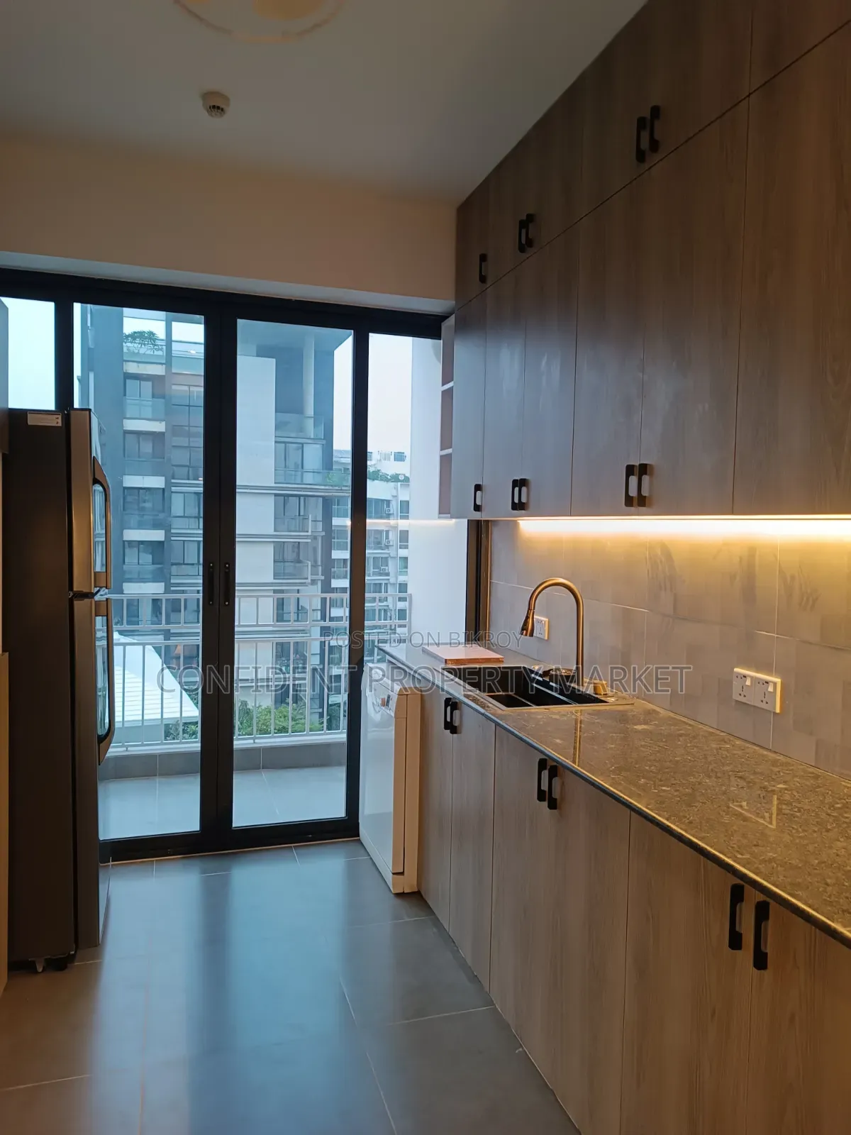 Furnished 4-bedroom Apartment in Baridhara for Rent