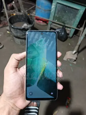 Infinix Hot 30 128 GB Bronze