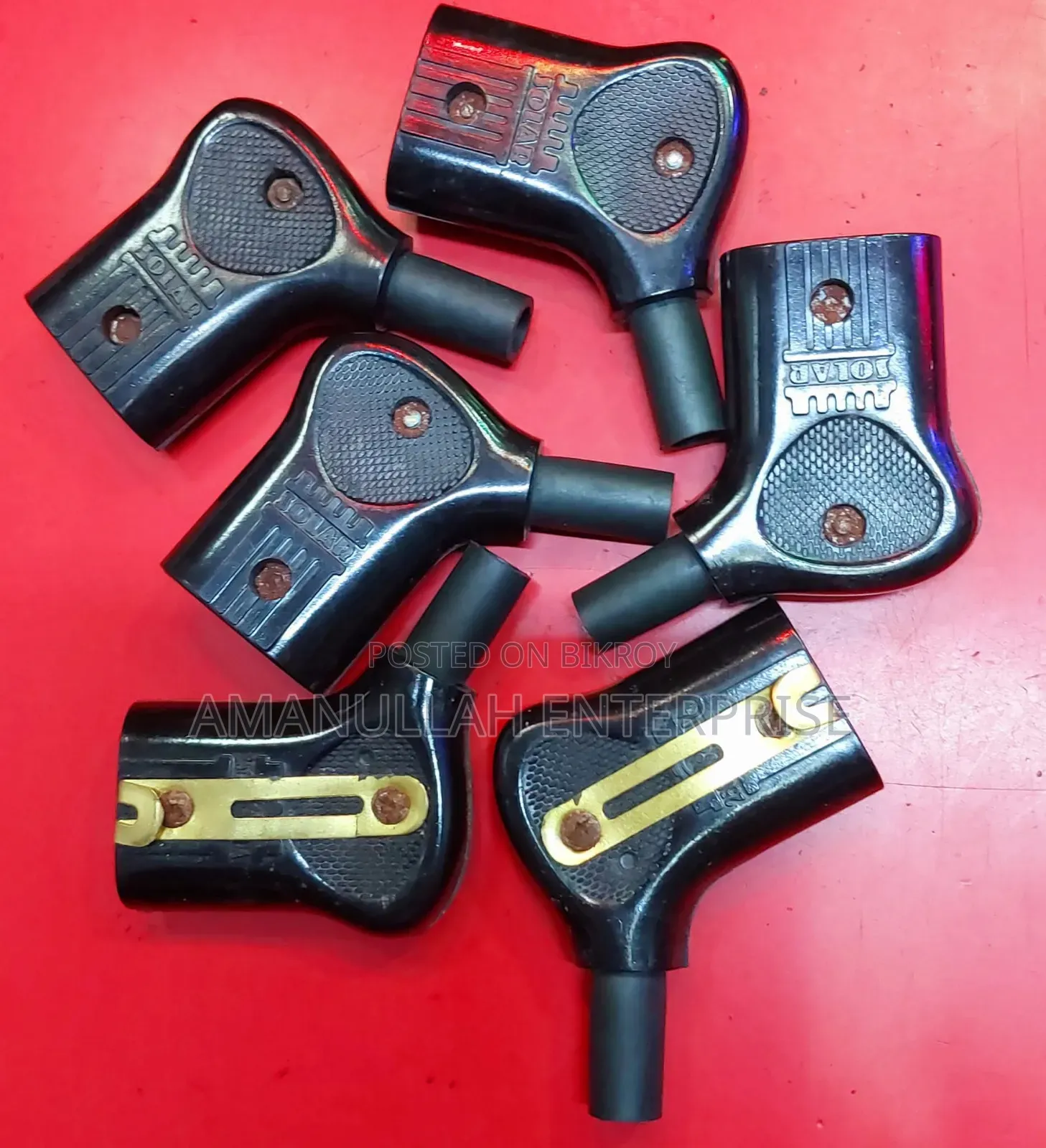 2-Pin Electric Plug | Right-Angle Female Iron Connector (05 Pcs)