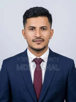 Hardworking Student Looking for Part-Time/Full-Time Job.
