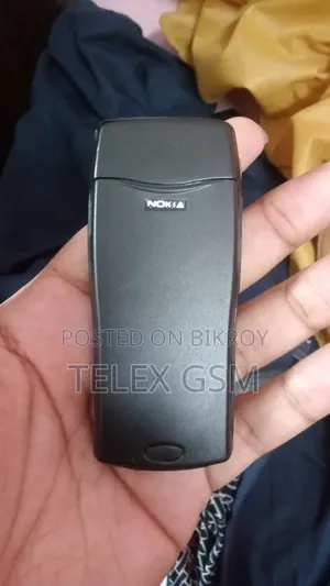 Nokia 8250 Blue