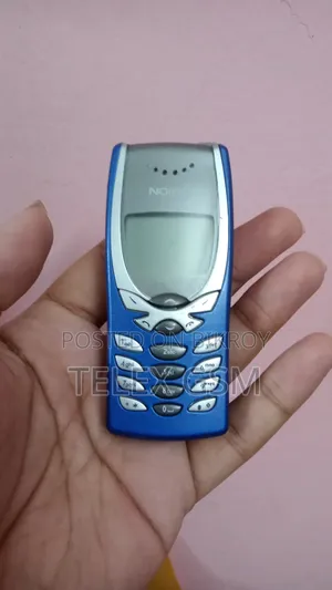 Nokia 8250 Blue