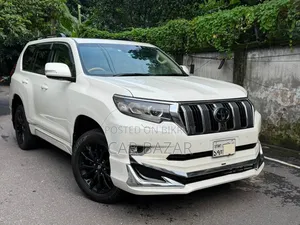 টয়োটা ল্যান্ড ক্রুজার প্রাডো ২.৭ ২০২১ পার্ল