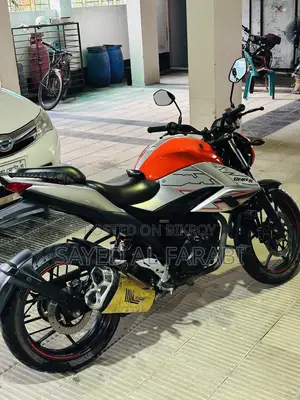 Suzuki Gixxer 2024 Orange