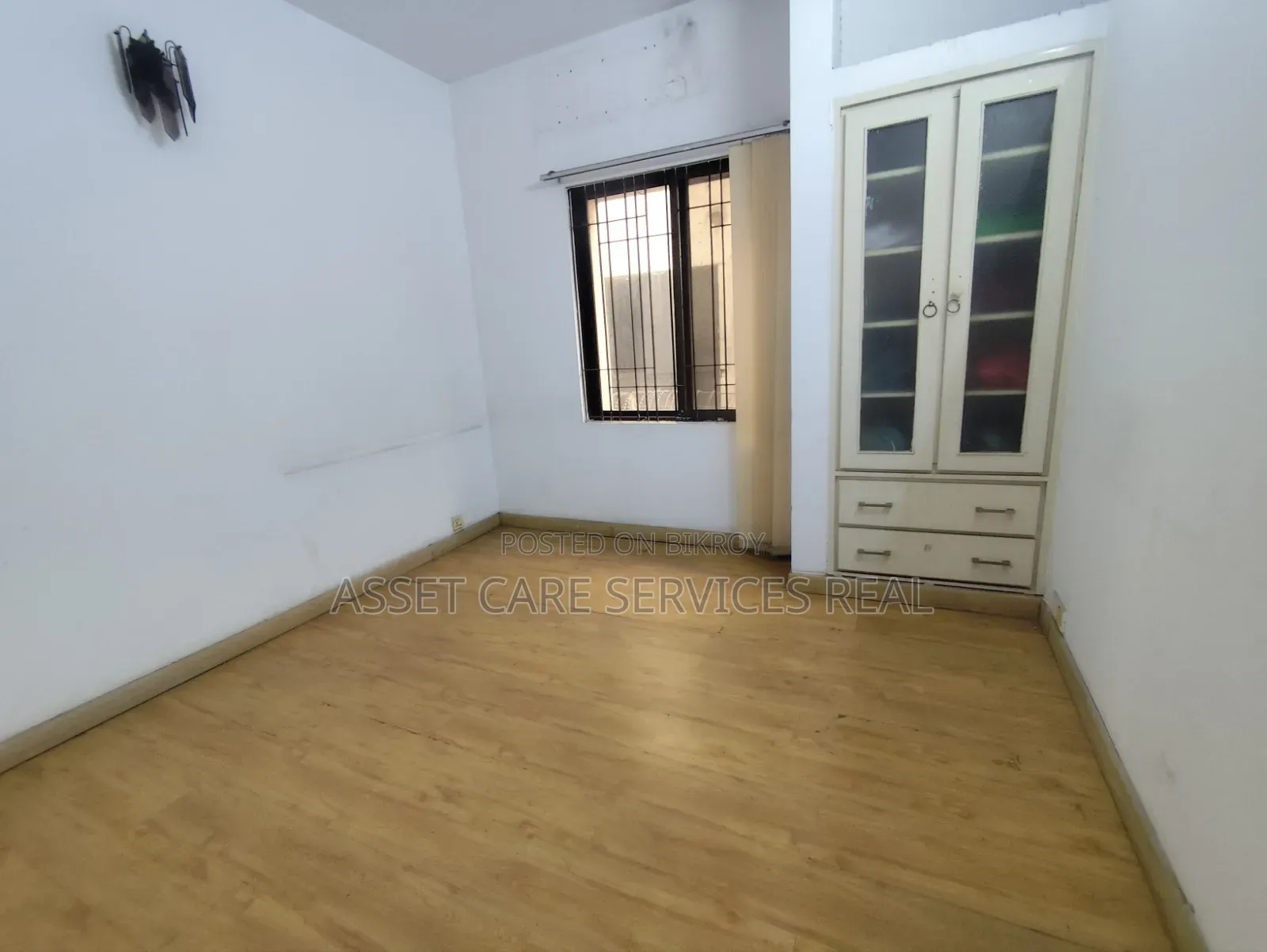 2100-SQFT Office Space Rent Baridhara Diplomatic Zone