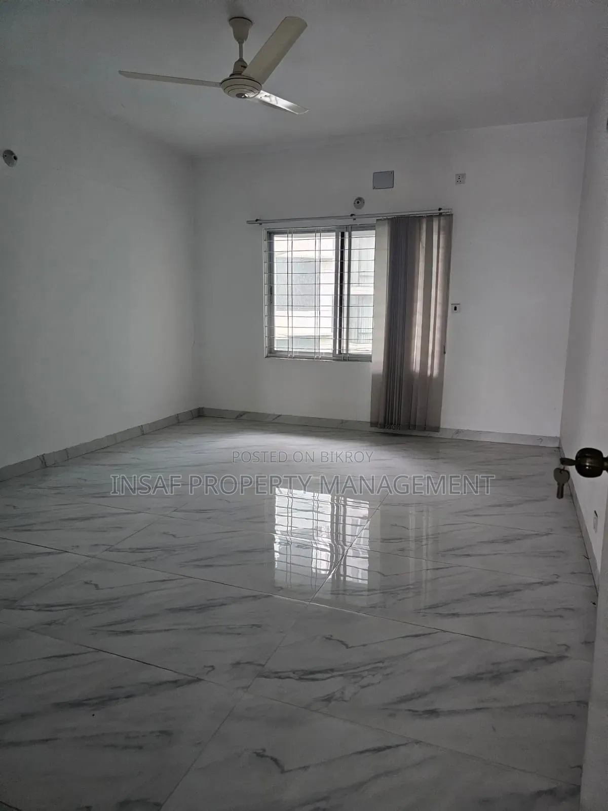 2500 Sqft Office Space for Rent in Gulshan with Nice View