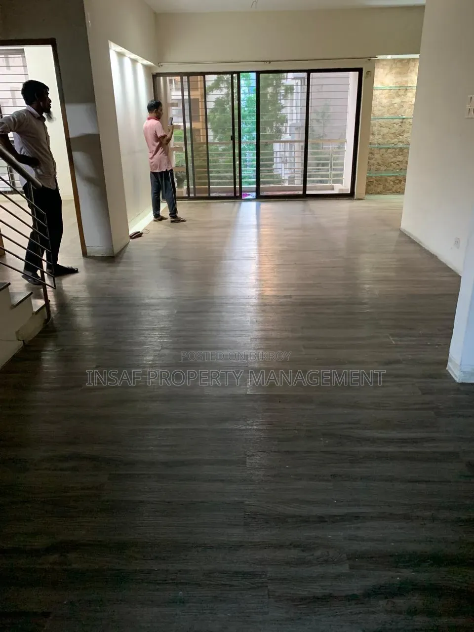 গুলশানে ২৪০০ বর্গফুটের অফিস স্পেস ভাড়া, চমৎকার দৃশ্য