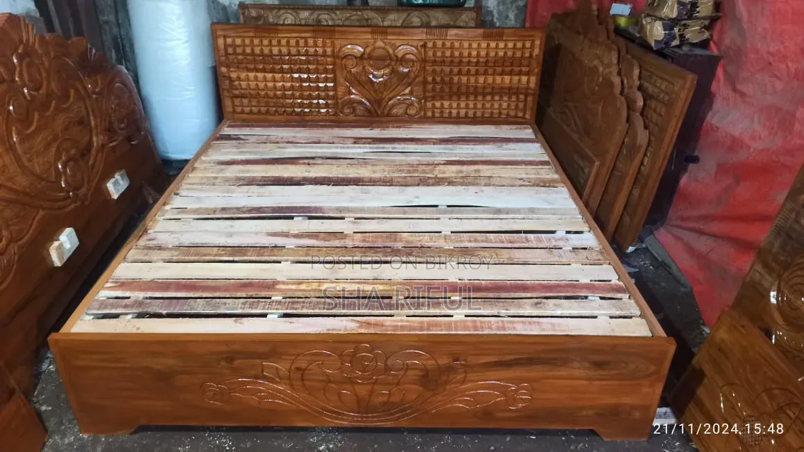 Semi box bed 6 feet by 7 feet