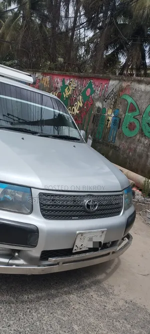 Toyota Succeed 2012 Silver