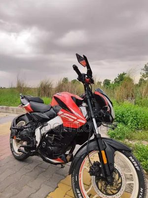 Bajaj Pulsar NS 160 2021 Red