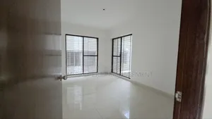 4bdrm Apartment in Gulshan for Rent