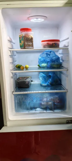 Refrigerator