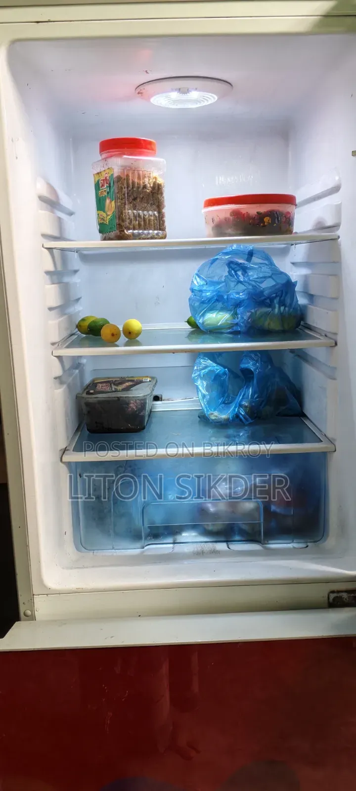 Refrigerator