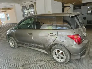 Toyota IST 2004 Gray